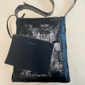 BOTTEGA VENETA CASSETTE  Pre owned in excellent condition  SOLD